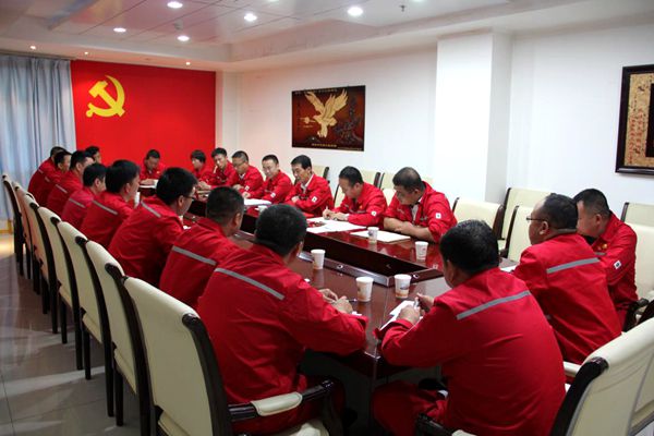 座谈会 (1).jpg 座谈会 (1).jpg